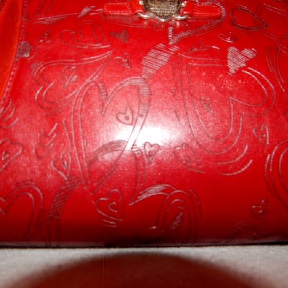 "HOGAN"  red  heart bag - Picture 3 of 4